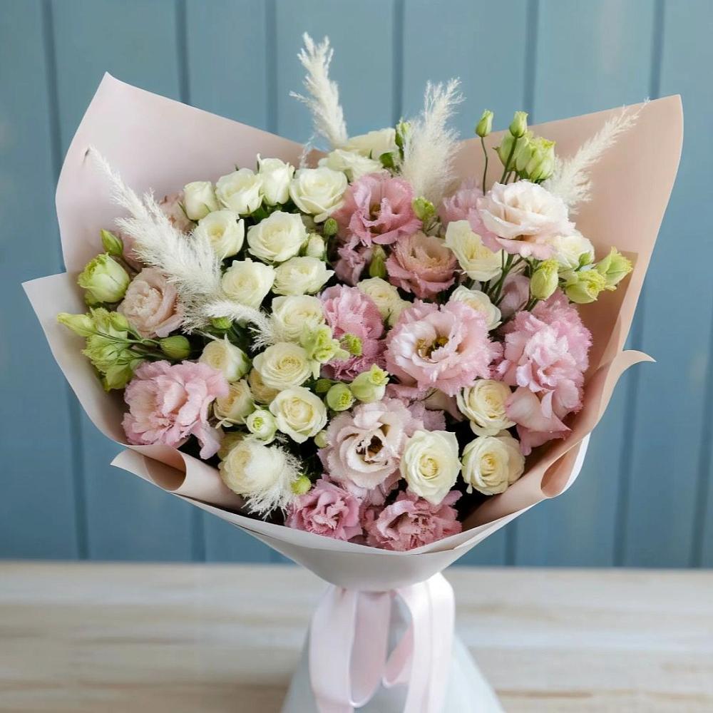 Букет цветов из: Альстромерии и Розы в Урожайном