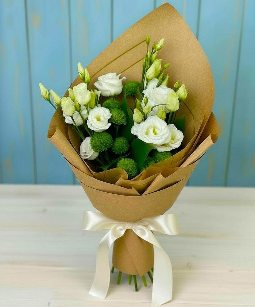 Букет цветов из: Хризантемы и Лизиантусы в Урожайном