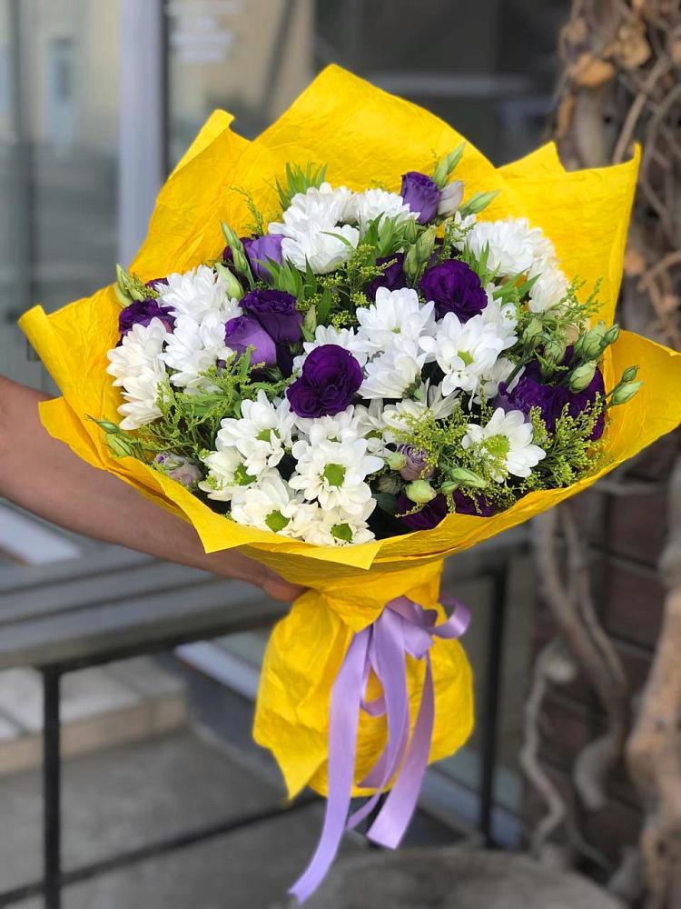 Букет цветов из: Ирисы, Хризантемы и Ромашки в Урожайном