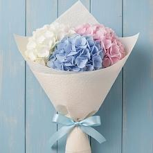 Букет цветов из:  Гортензия в Урожайном