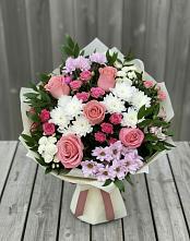 Букет цветов из:  Альстромерии, Гвоздики, Розы и Хризантемы в Урожайном
