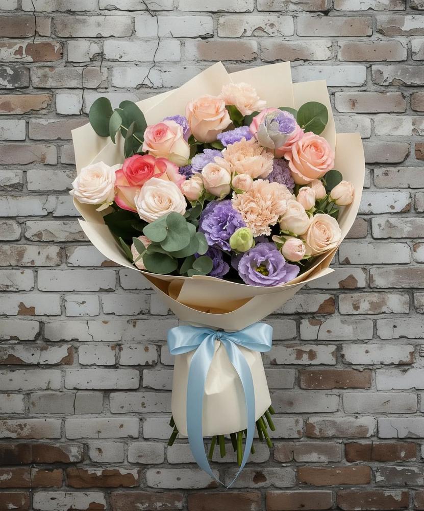 Букет цветов из: Розы, Лизиантусы и Гвоздики в Урожайном