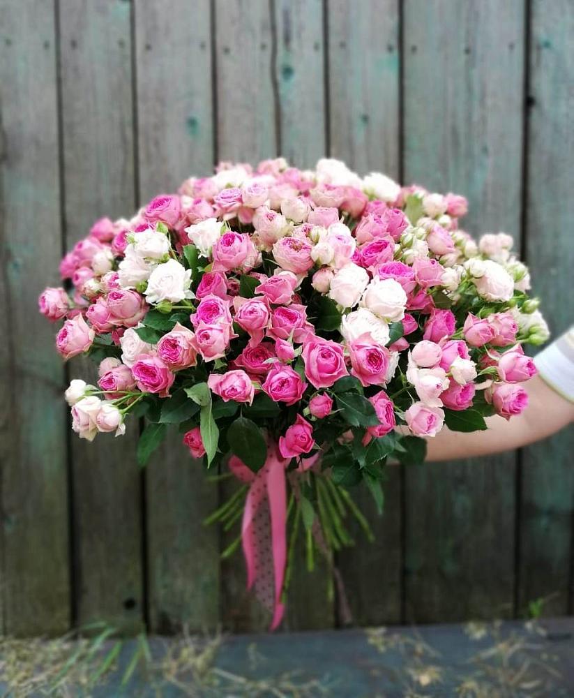 Букет Розовые кустовые розы Натали и Лав Лидия в Урожайном