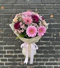 Букет цветов из:  Герберы и Хризантемы в Урожайном