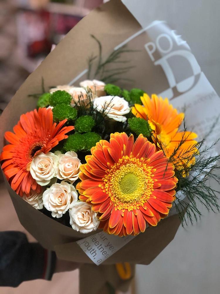 Букет цветов из: Герберы, Хризантемы и Розы в Урожайном