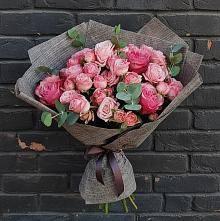 Букет цветов из:  Розы в Урожайном